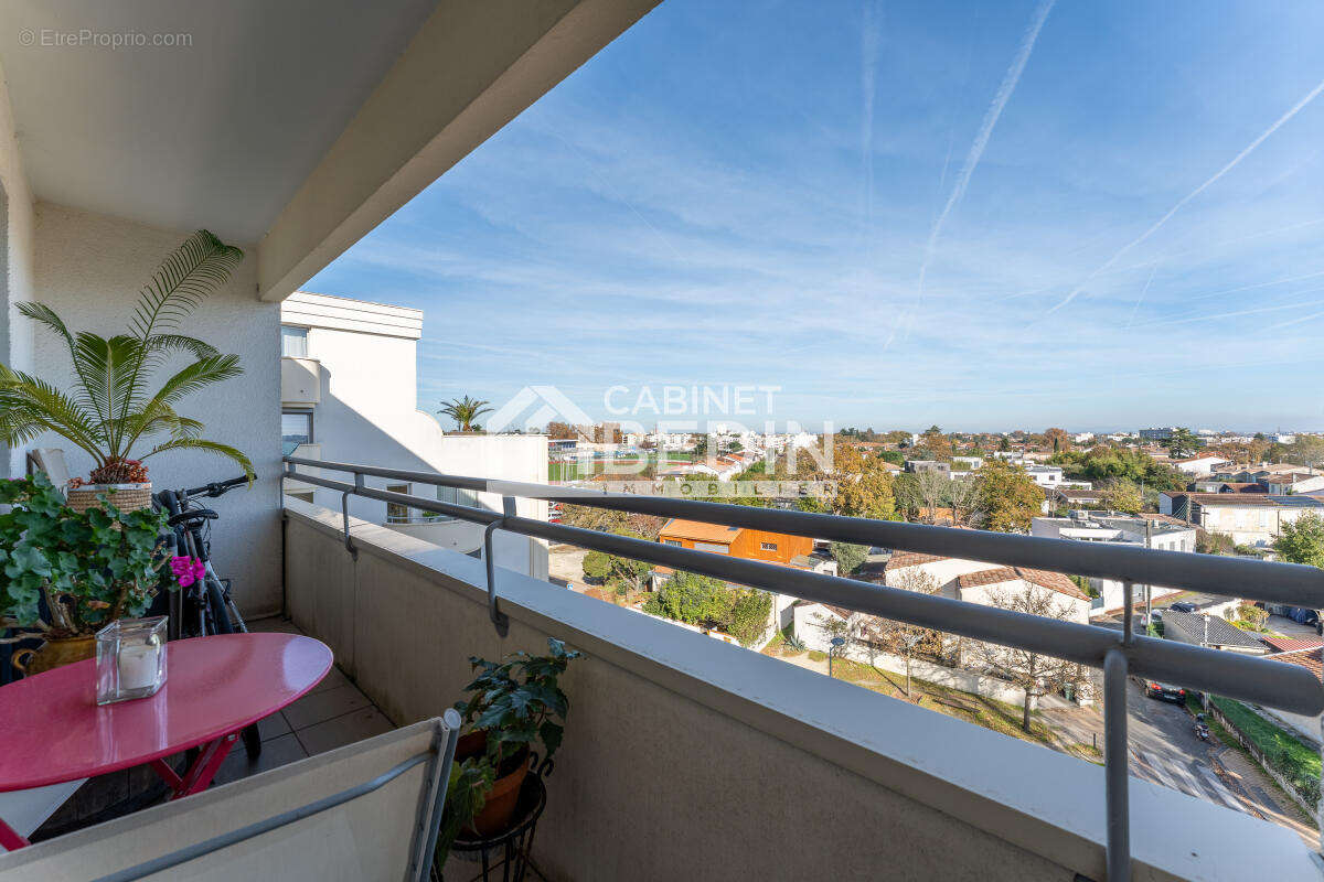 Appartement à BORDEAUX