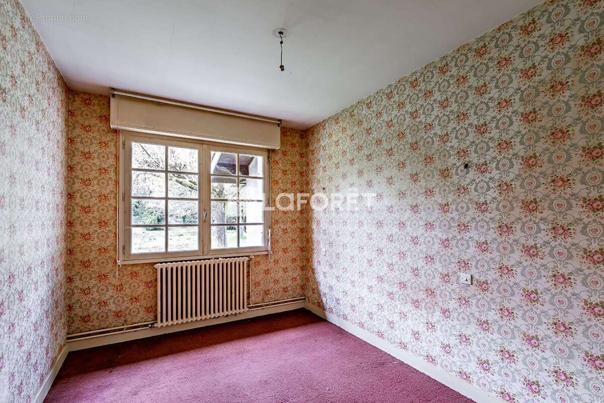 Maison à AMBARES-ET-LAGRAVE