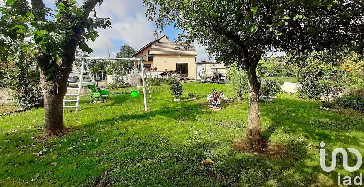 Photo 2 - Maison à CHAMPLOST