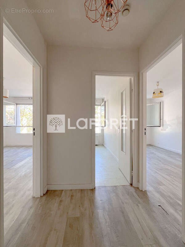Appartement à MONTROUGE
