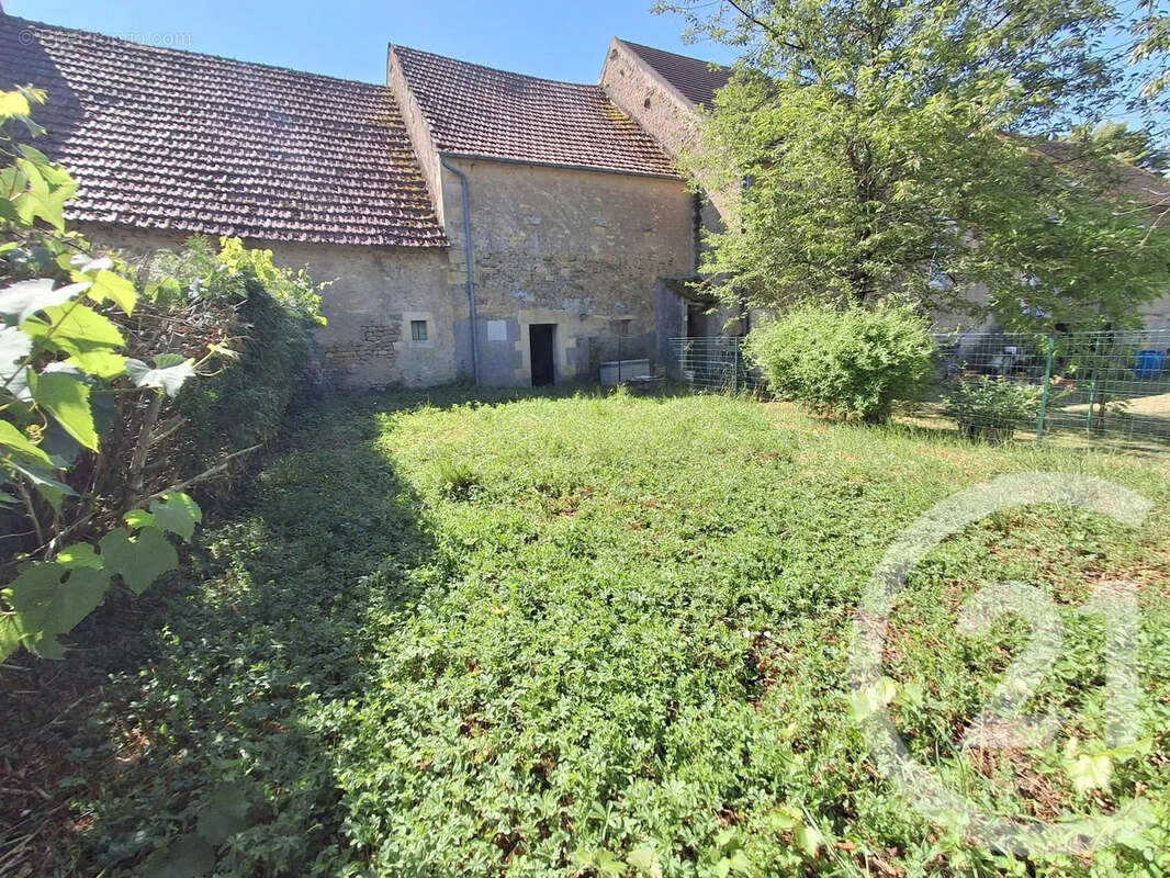 Maison à FLEZ-CUZY