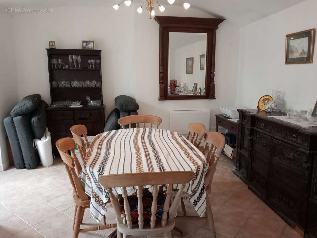 Maison à MOUTIERS-SOUS-ARGENTON