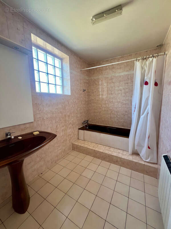 Maison à PARAY-VIEILLE-POSTE