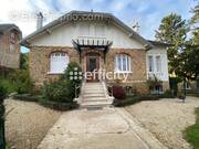 Maison à MARNES-LA-COQUETTE