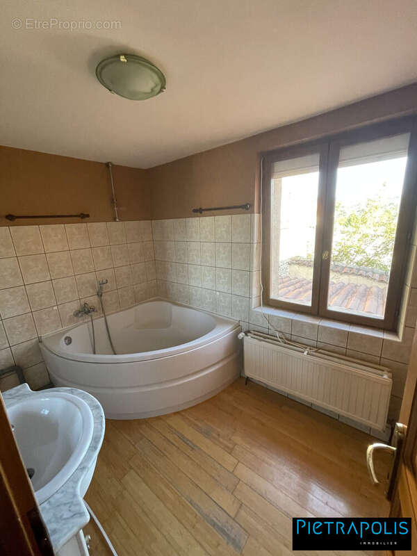 Maison 52 m² à Saint-Galmier  - photo 3