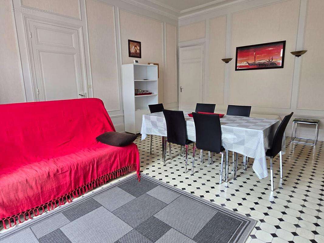 Appartement à VICHY