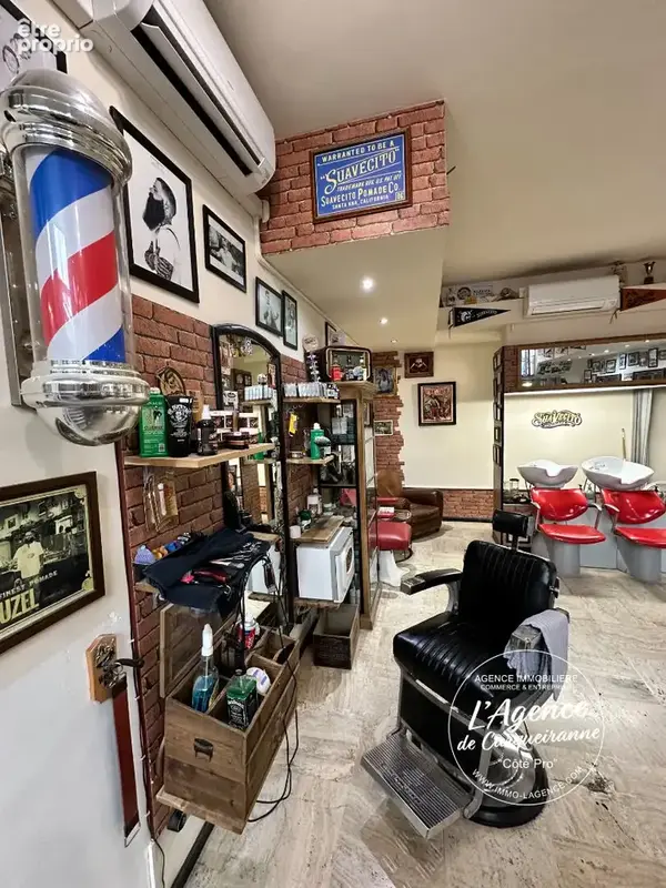 Fonds de commerce salon de coiffure barbier 55 m2 idealement situe dans le centre ville de hyeres - photo 8