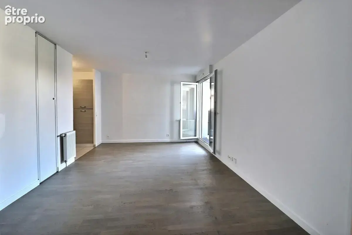 Libre : 2 pièces de 48 m² avec balcon et ascenseur dans résidence récente - photo 6