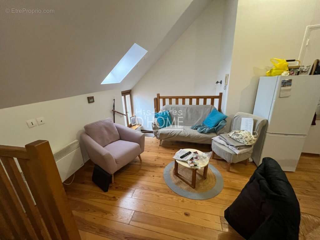 Maison à JOUY-LE-CHATEL