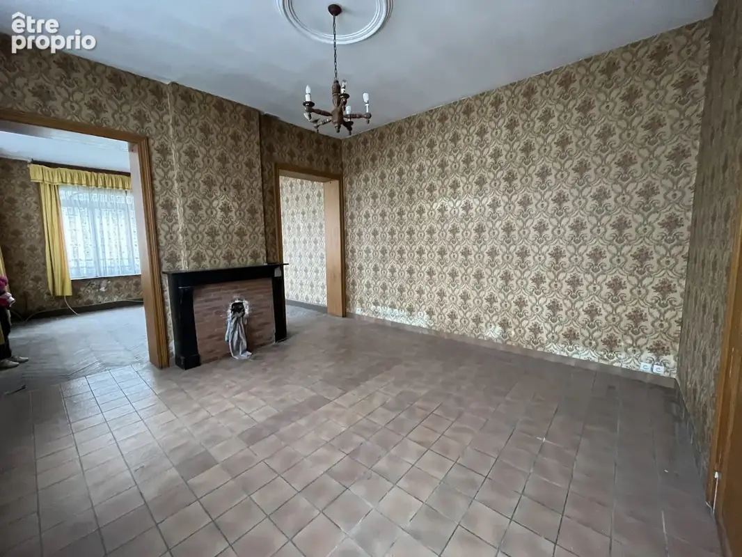 Maison bourgeoise de caractere a renover - photo 4