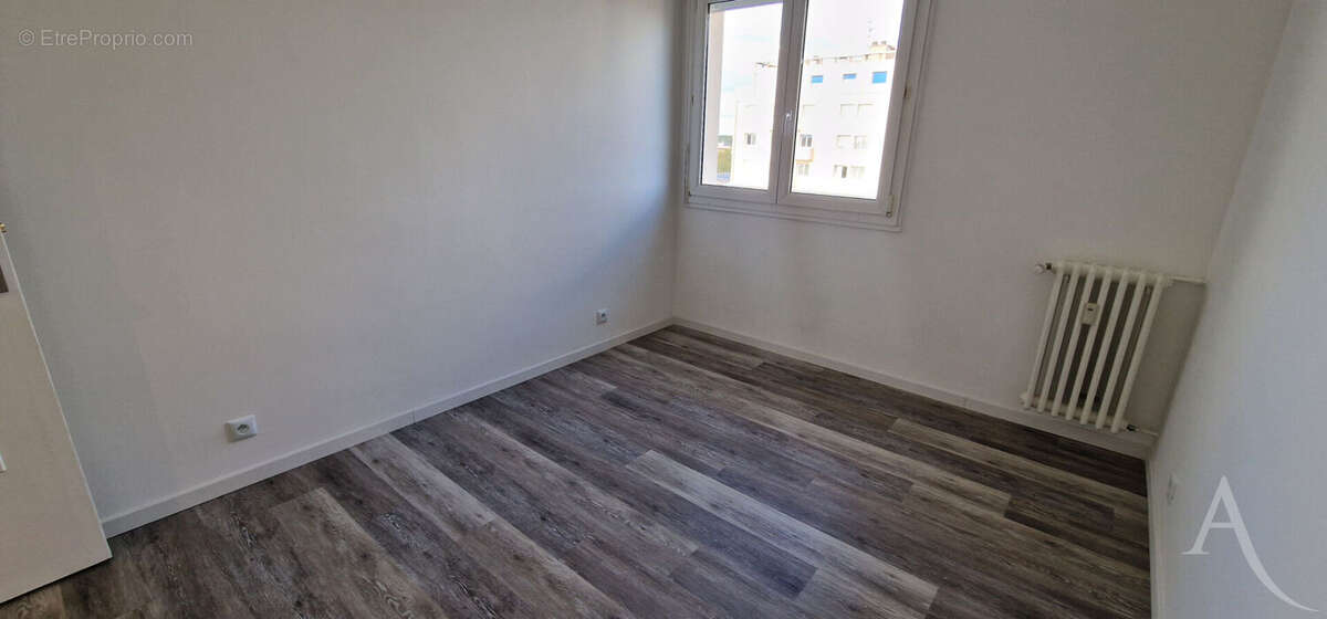 Appartement à MONDEVILLE