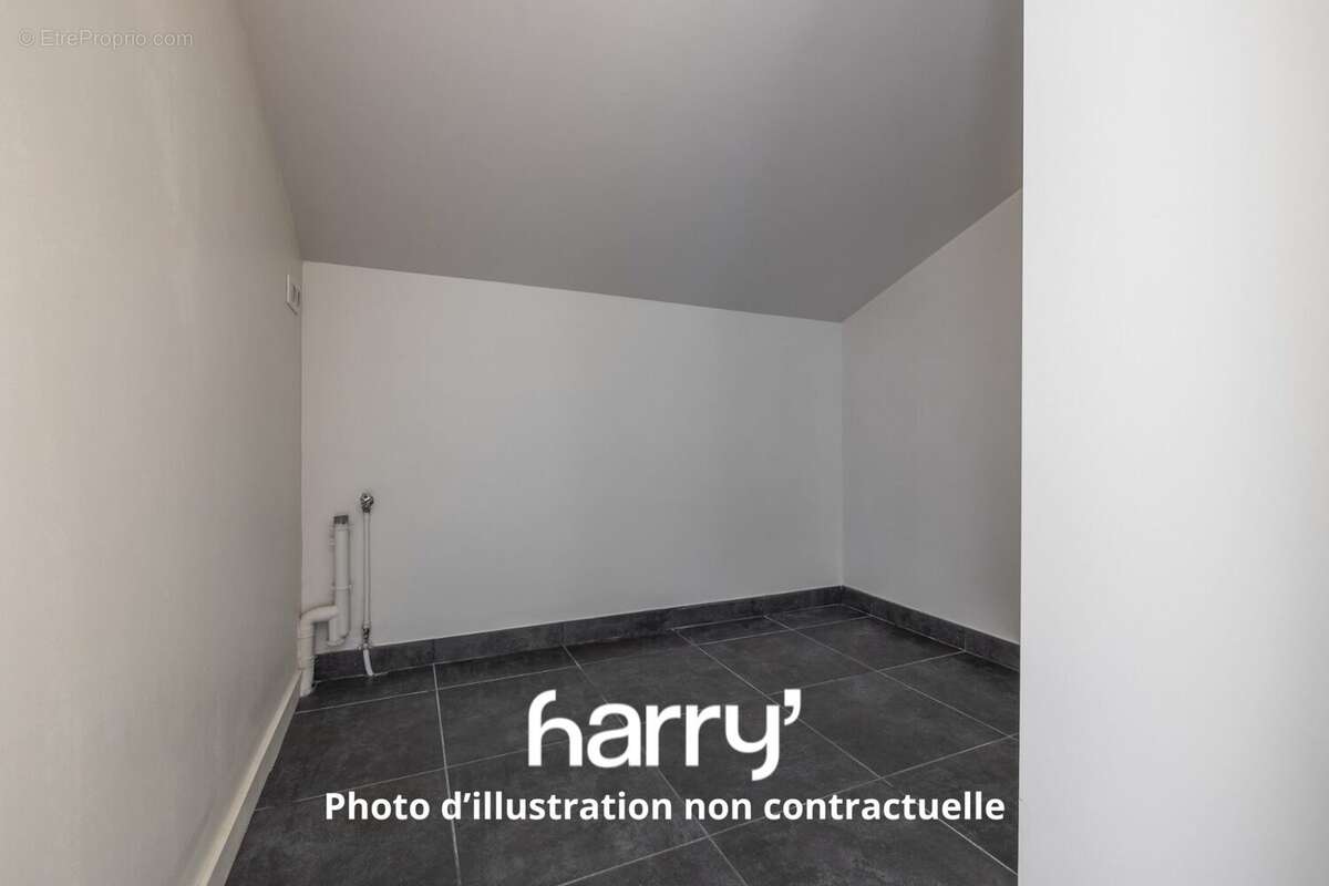 Appartement à FRASNE