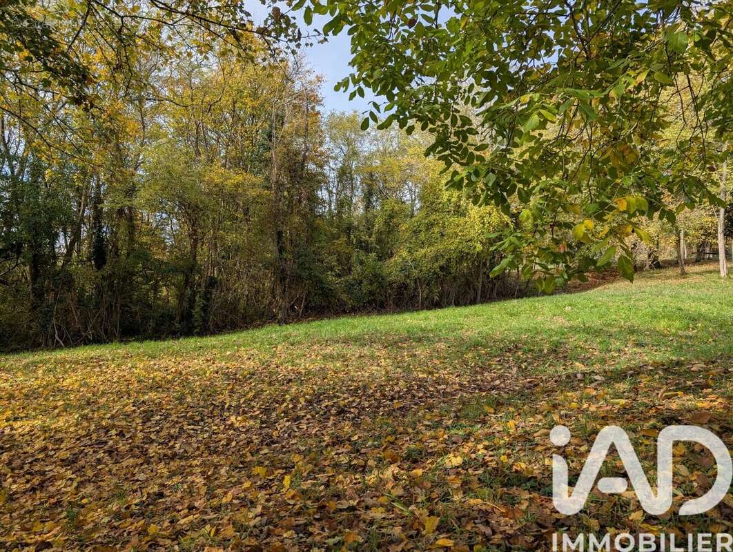 Photo 4 - Terrain à DOMFRONT-EN-CHAMPAGNE