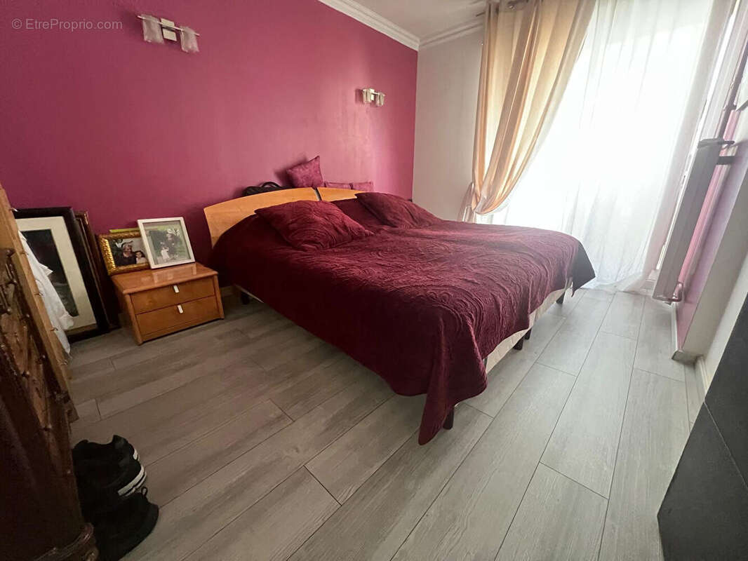 Appartement à PARIS-19E