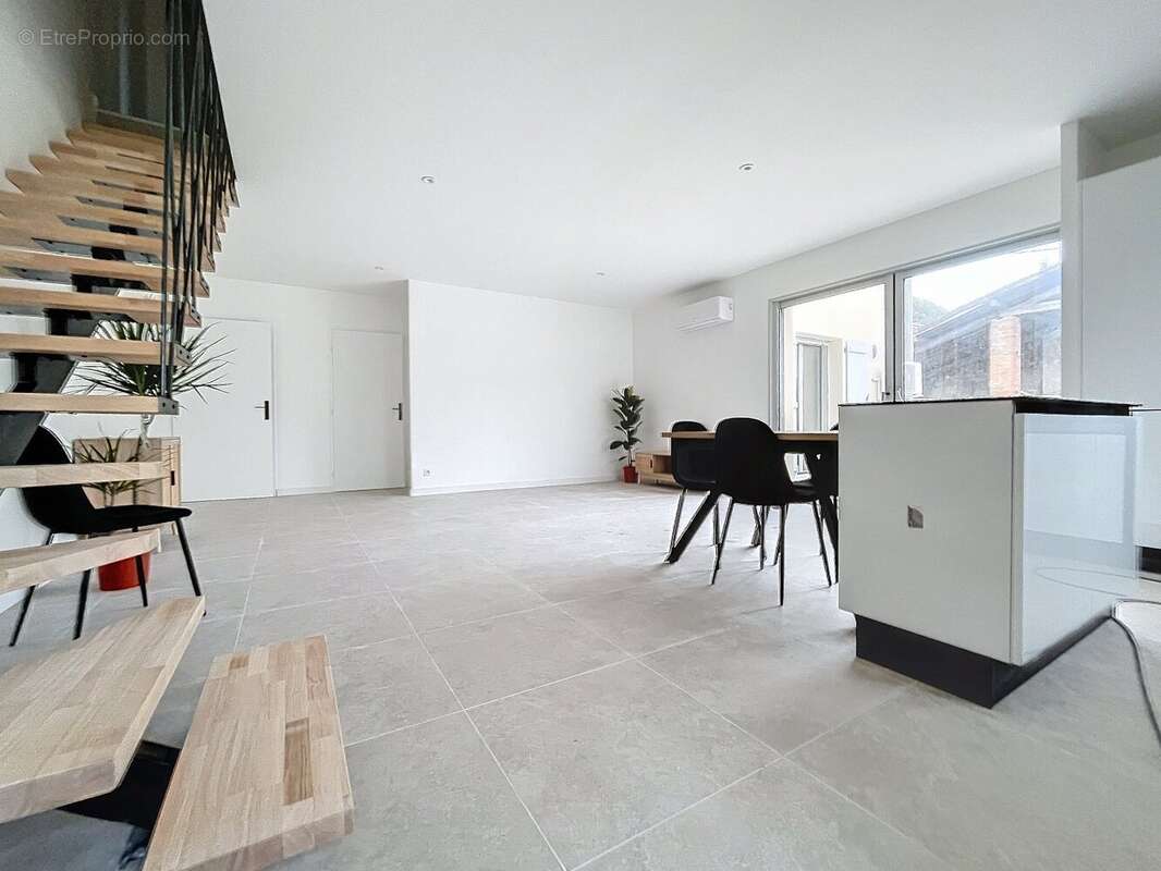Villa neuve T4 - photo 2