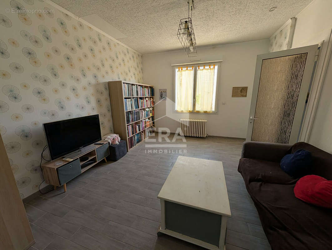 Maison 217m² à montpon-ménestérol - photo 4