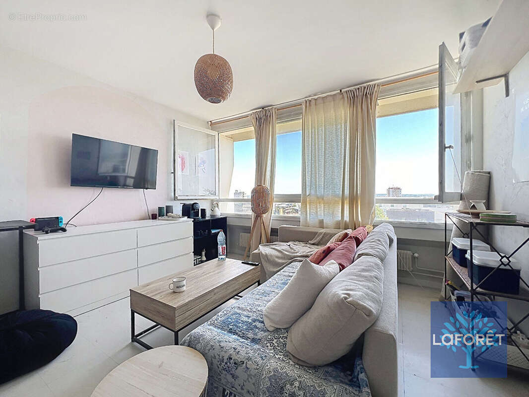 Appartement à HEROUVILLE-SAINT-CLAIR