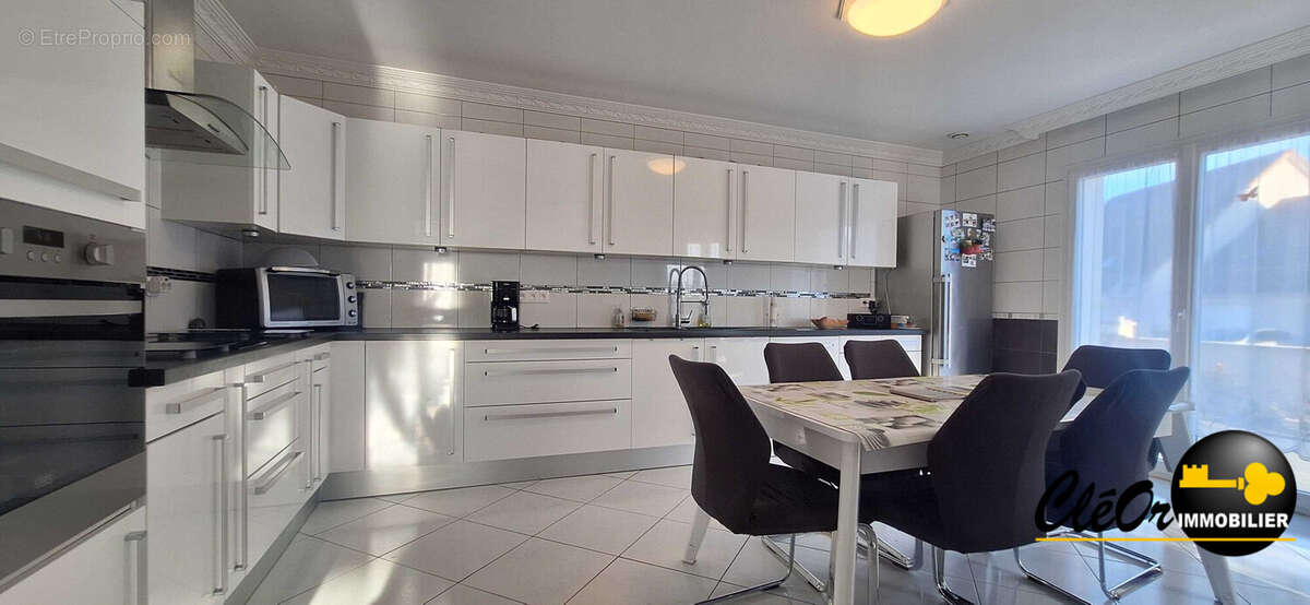 Maison à SAINT-USAGE