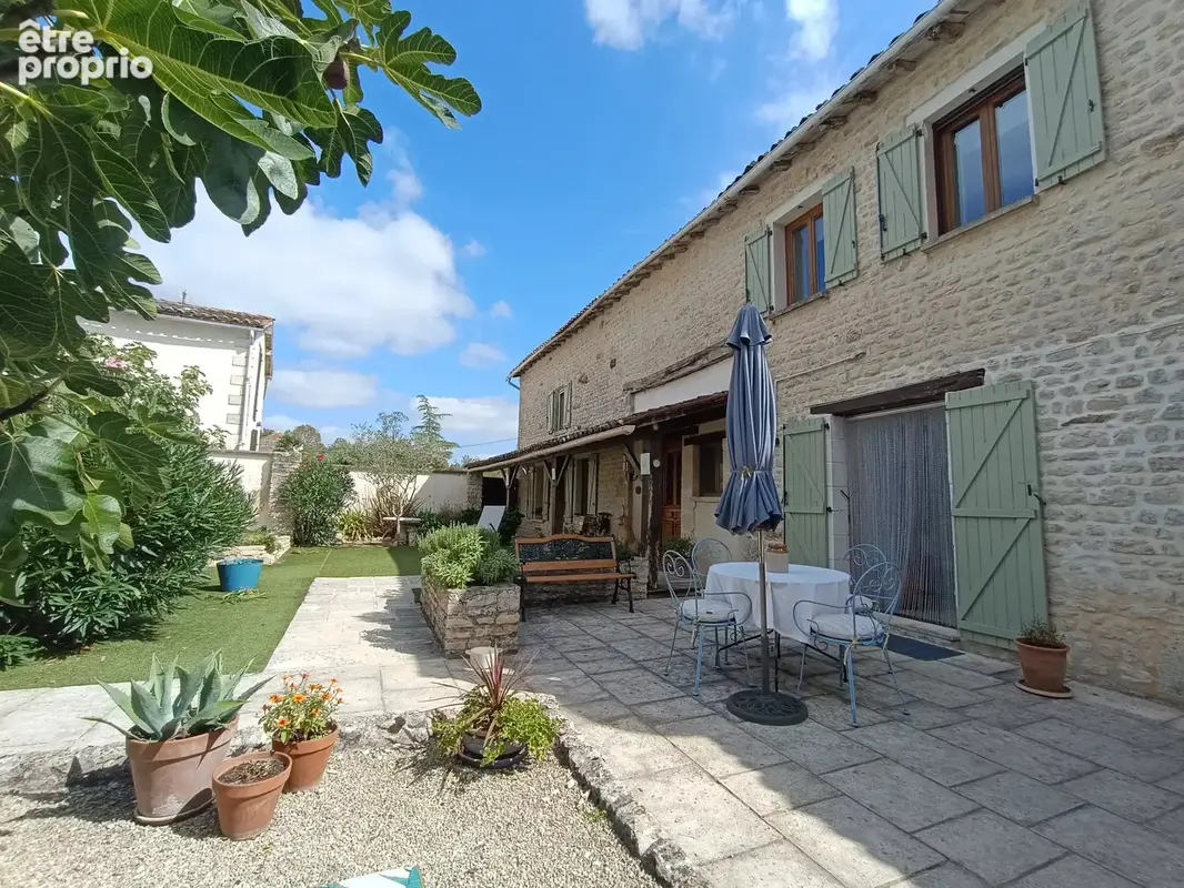 Maison à NERE