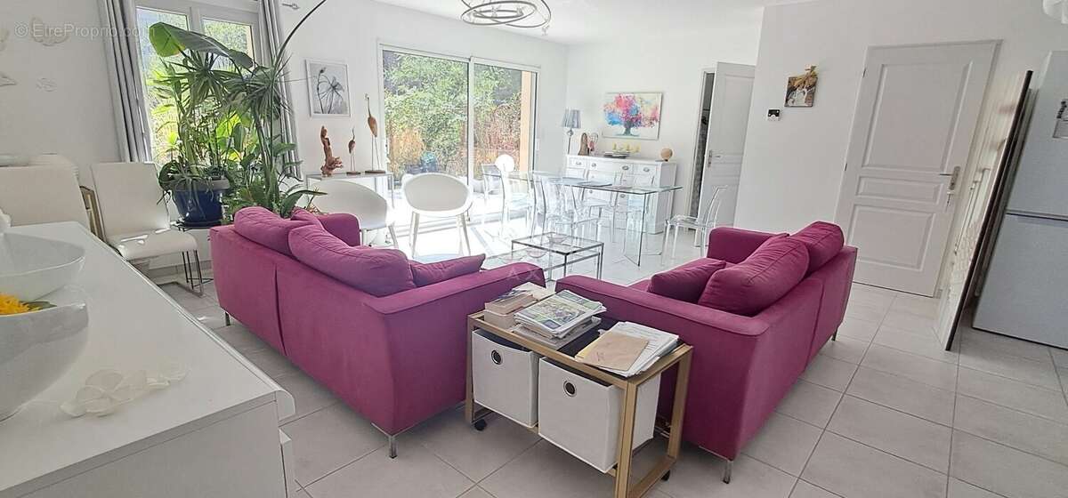 Maison à SAINT-PROJET-SAINT-CONSTANT