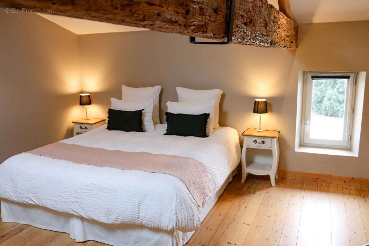 Maison à SAINTE-FLORENCE