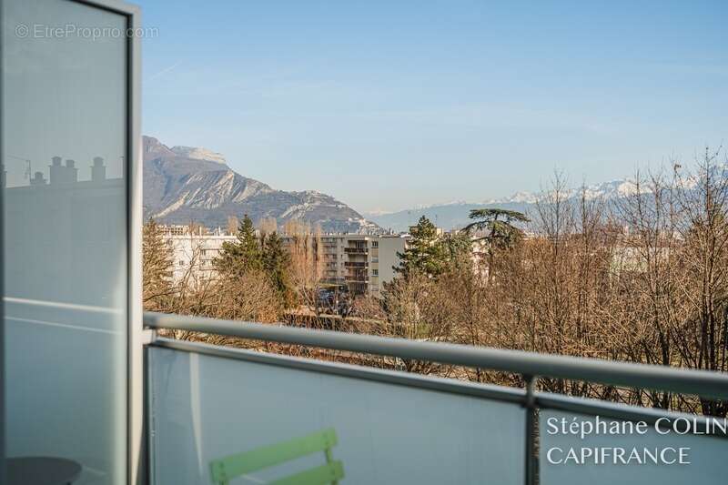 Appartement à SEYSSINET-PARISET