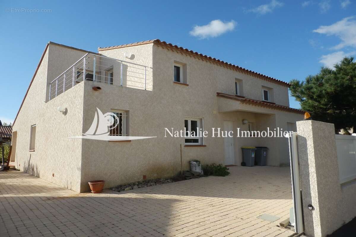 Maison 165 m² à Sainte-Marie  - photo 8