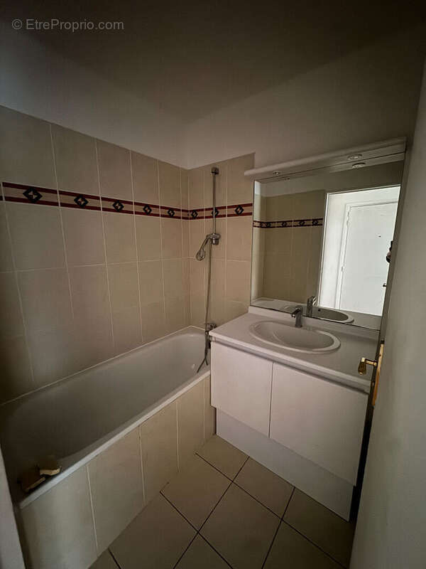 Appartement à PARIS-19E