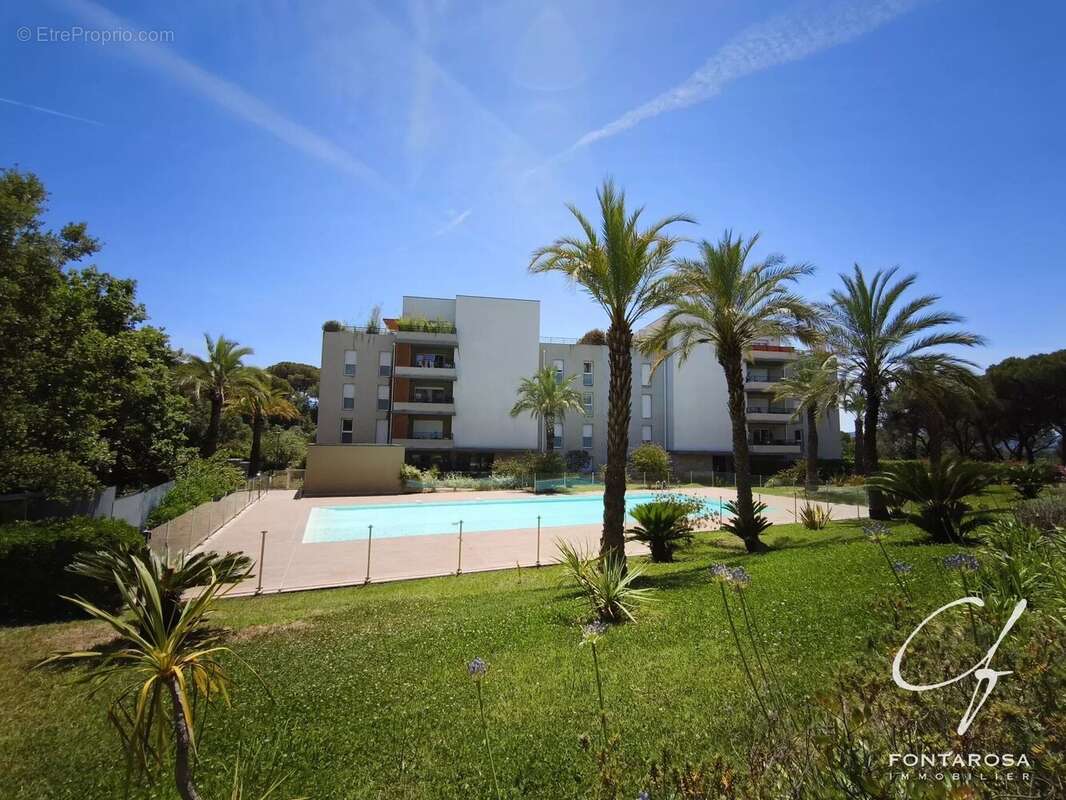 Appartement à FREJUS