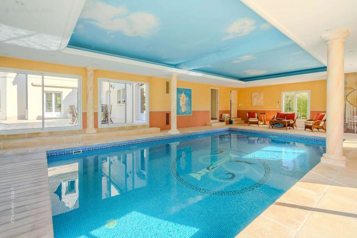 Maison à CHANTILLY