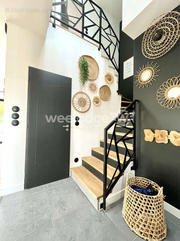 Maison à JOUY-LE-MOUTIER