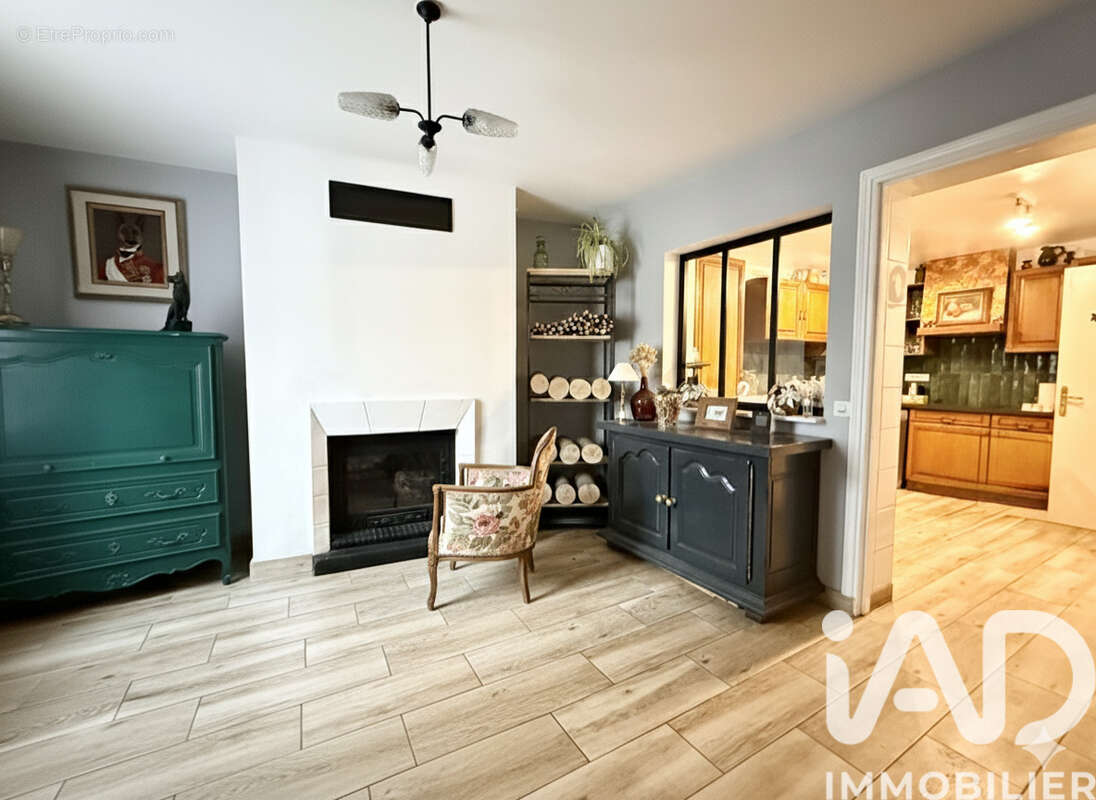 Photo 2 - Maison à PONT-SAINTE-MAXENCE