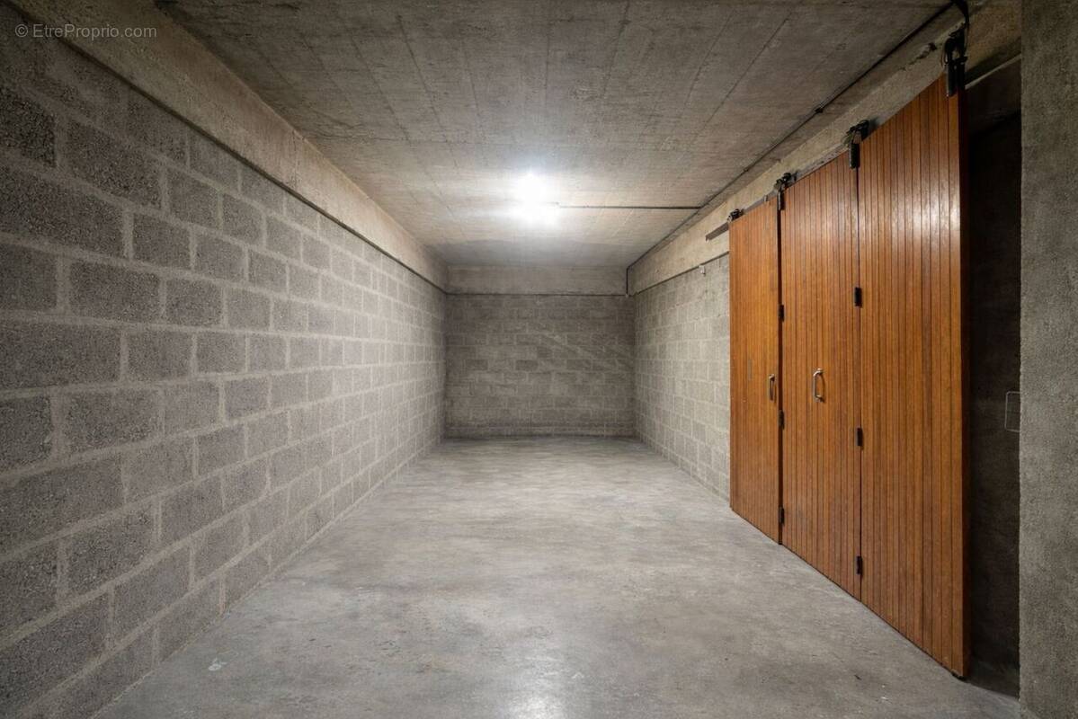 Parking à NOGENT-SUR-MARNE