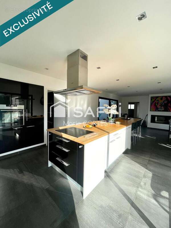 Photo 3 - Maison à SAINT-SULPICE