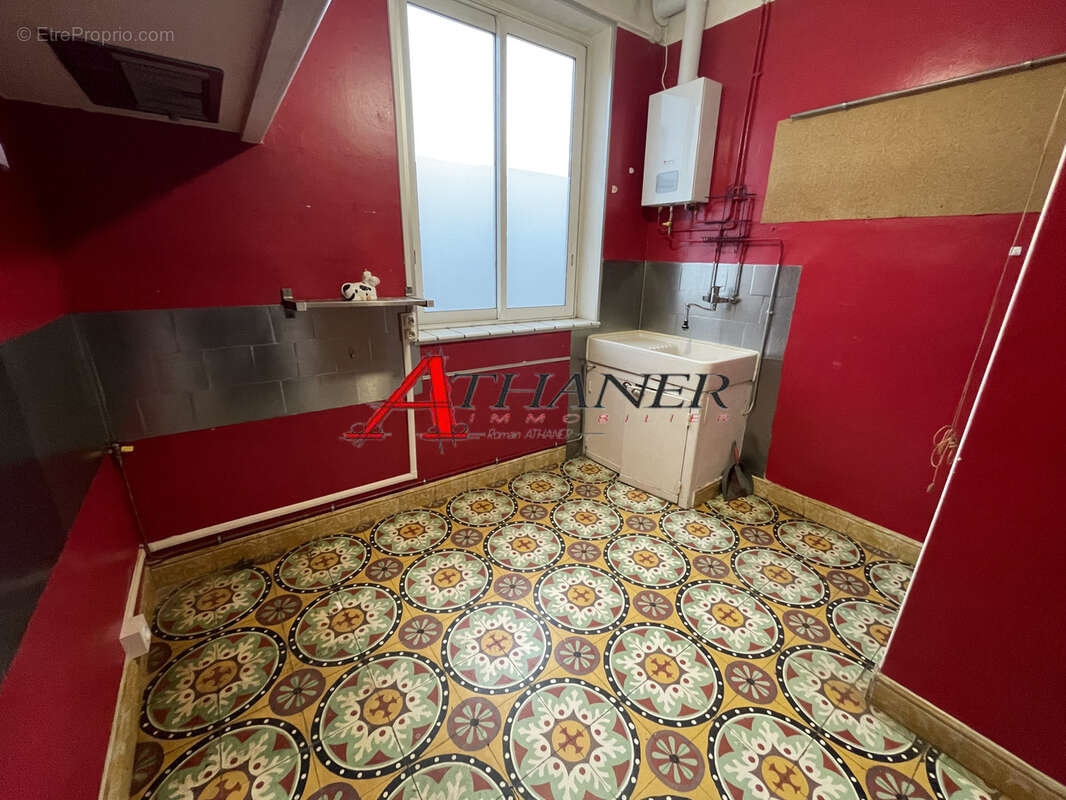 Argeles sur Mer - Grand appartement - A rénover - 5 Pièces - 86m2 - photo 5