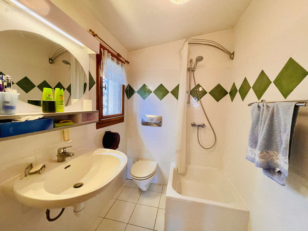 Maison à COMBAILLAUX