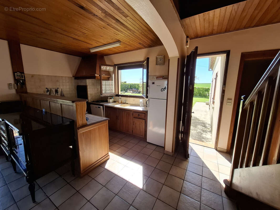 Maison à LAROQUE-TIMBAUT