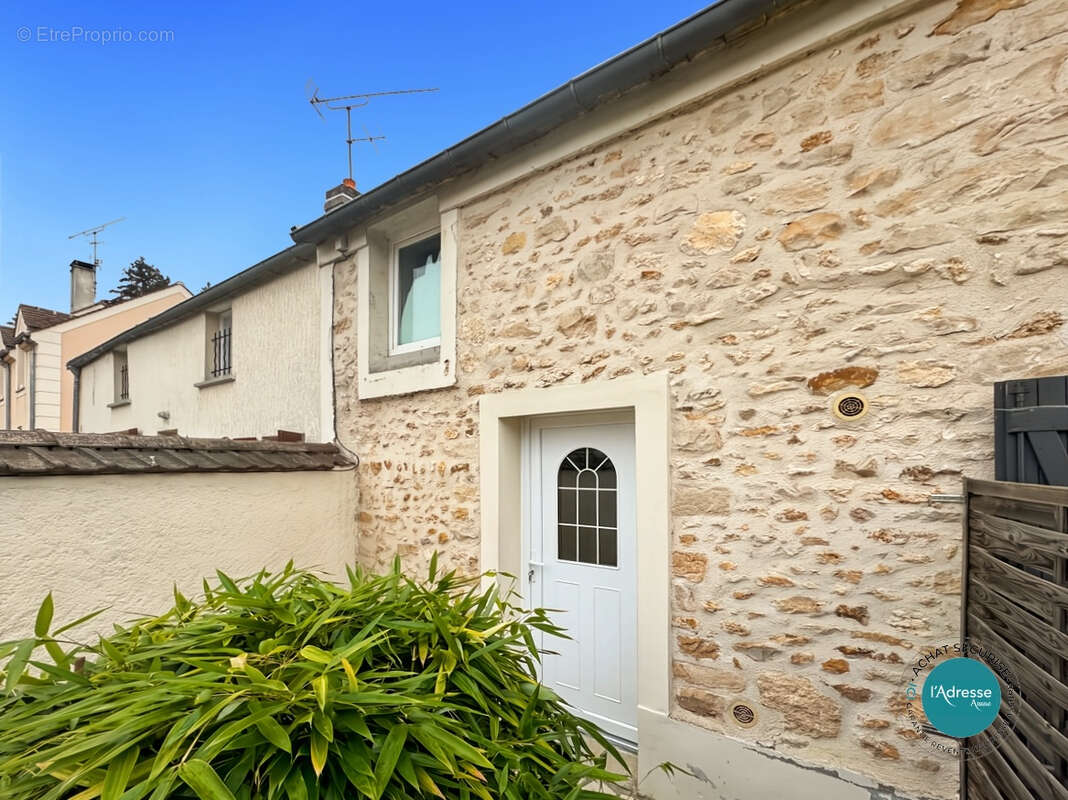 Maison à BALLANCOURT-SUR-ESSONNE