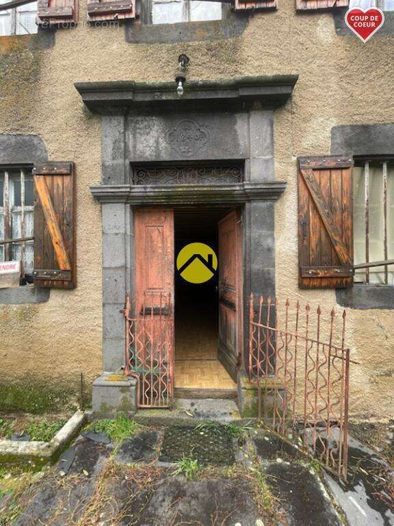 Maison à SAINT-FLOUR