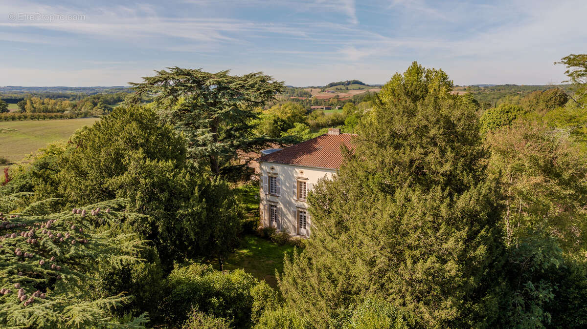Maison à MONTAGNAC-SUR-LEDE
