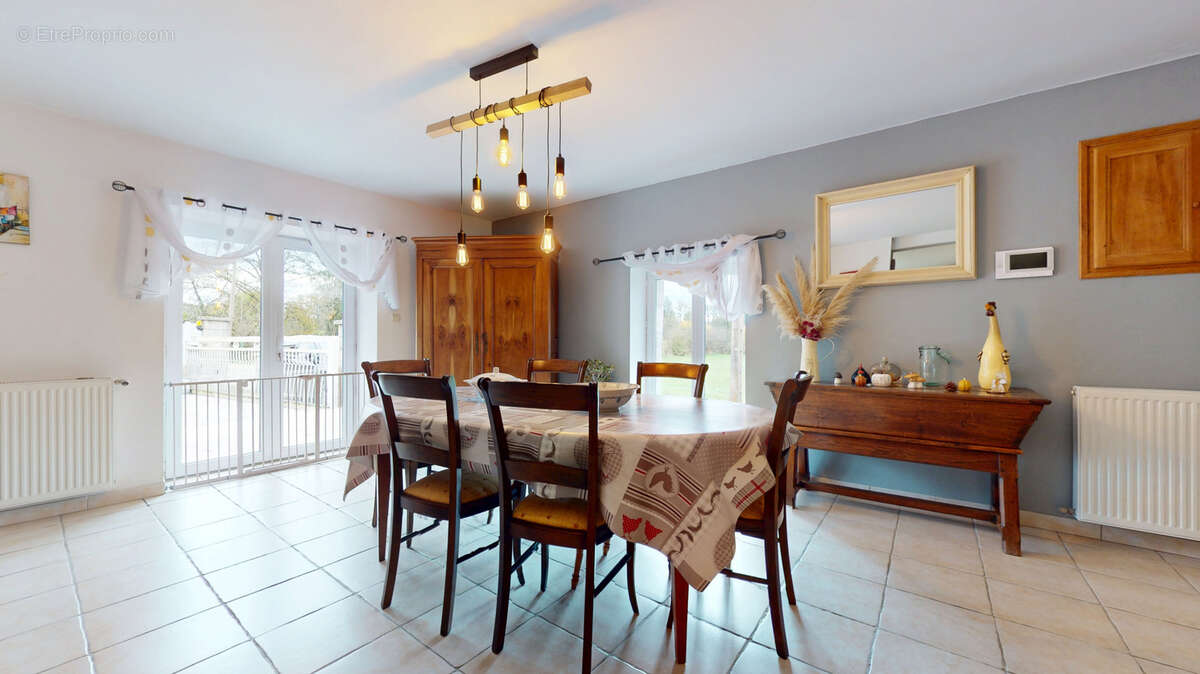 Maison à LA VIEILLE-LOYE