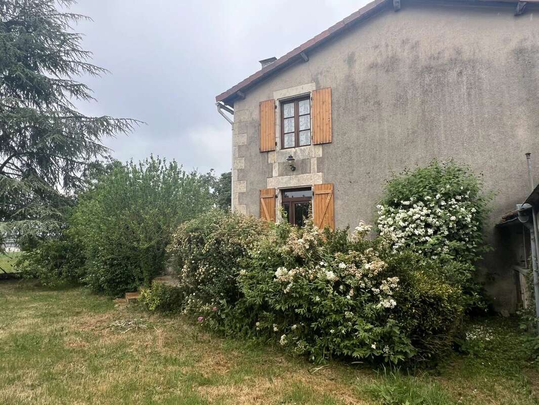 Maison à VALDIVIENNE