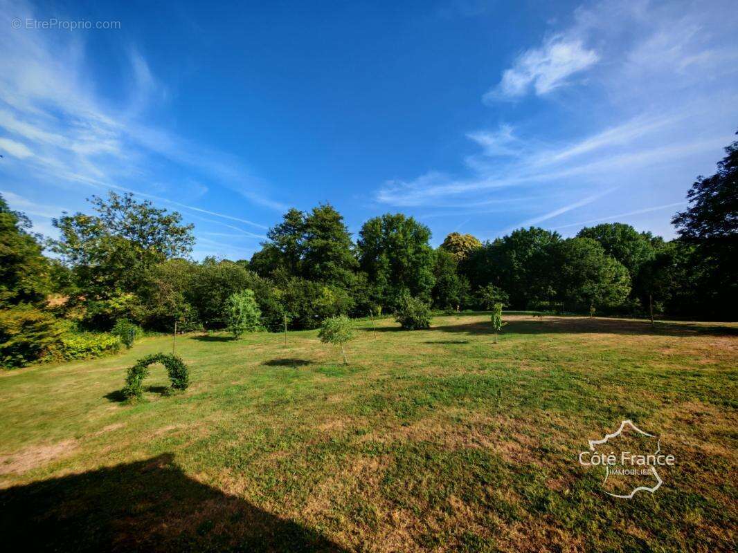 Maison à LA MEILLERAIE-TILLAY