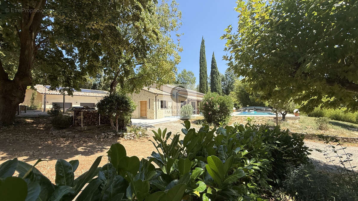 Une signature architecturale au coeur de la nature - photo 30