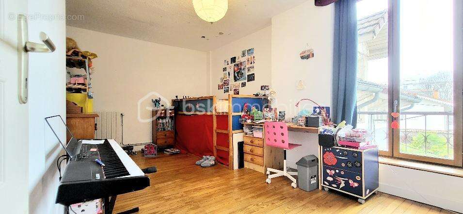 Appartement à MOIRANS