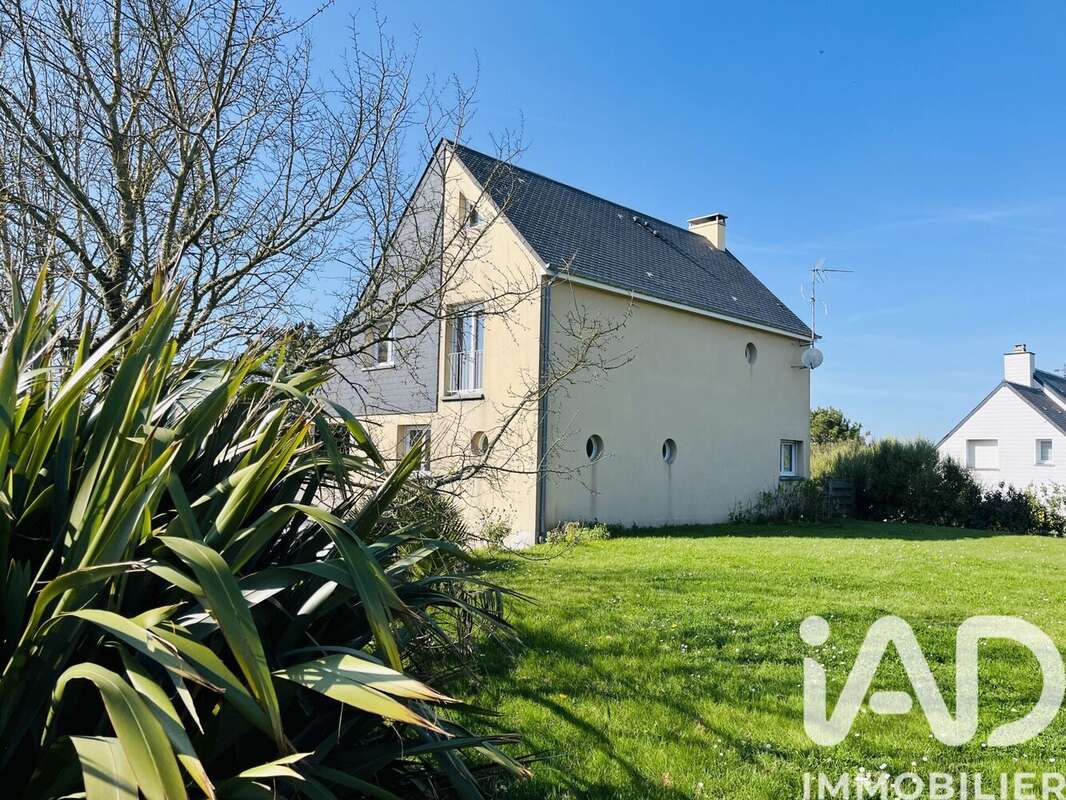 Maison 151 m² à Barneville-Carteret  - photo 2