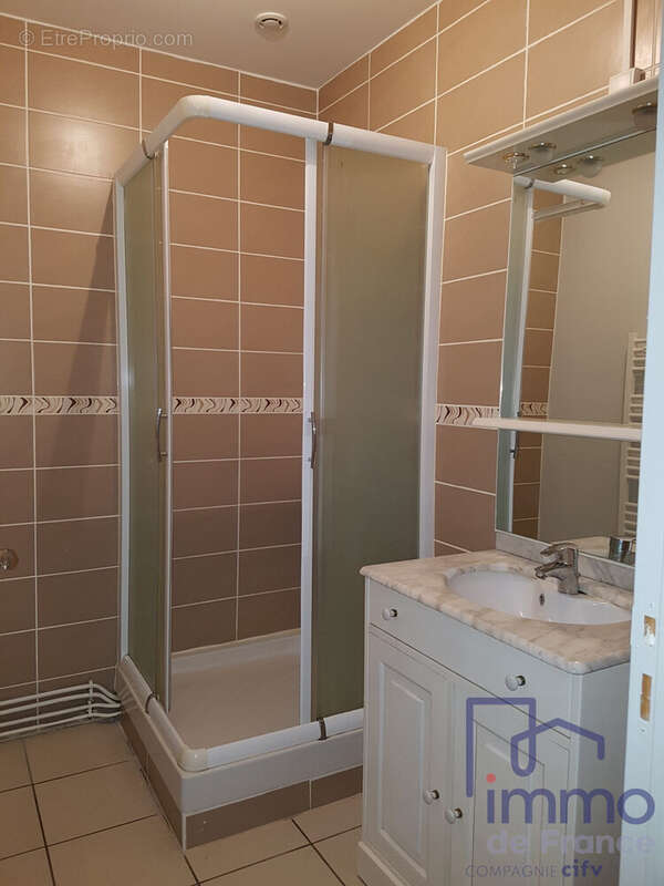 Appartement à SAINT-ETIENNE