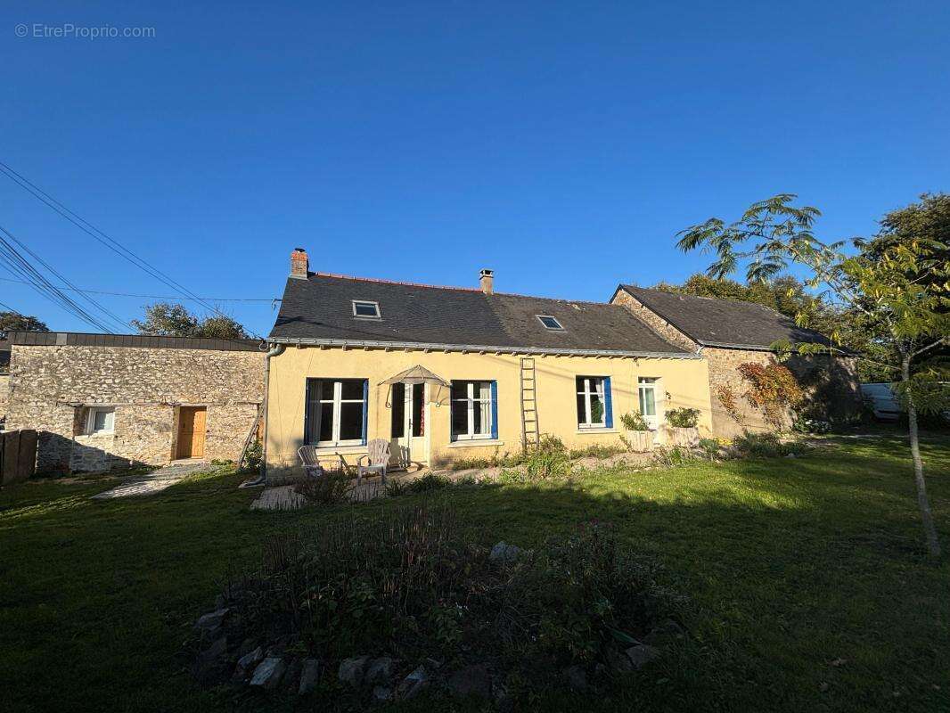 Maison à SAINT-AUBIN-DES-CHATEAUX