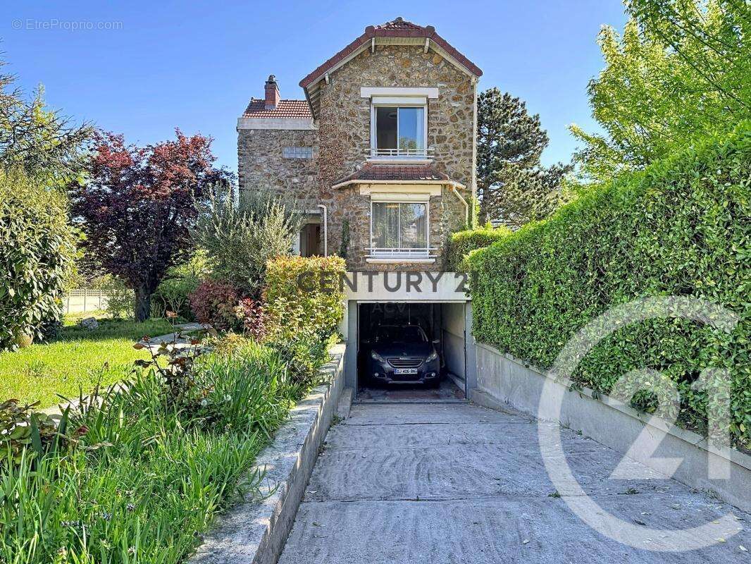 Maison à VITRY-SUR-SEINE