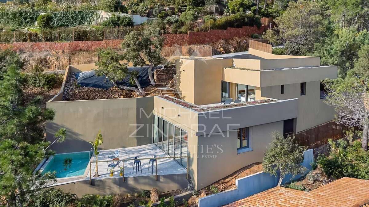 Maison à THEOULE-SUR-MER